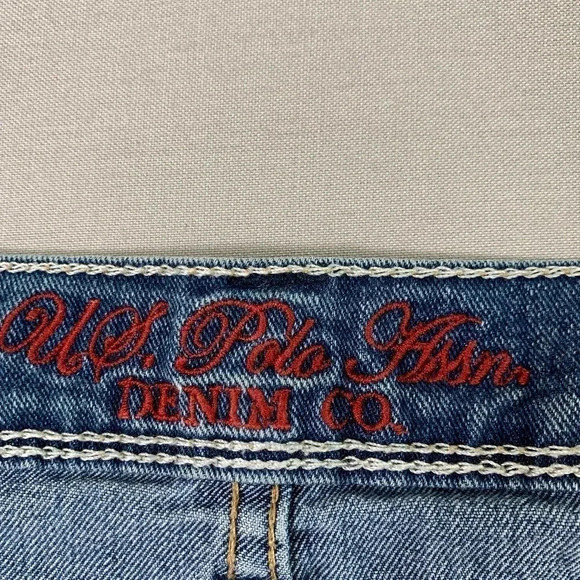 U.S. Polo Assn. Women's Denim Bermuda Jeans Shorts Stretchy Washed Blue Size 10 - Picture 14 of 16
